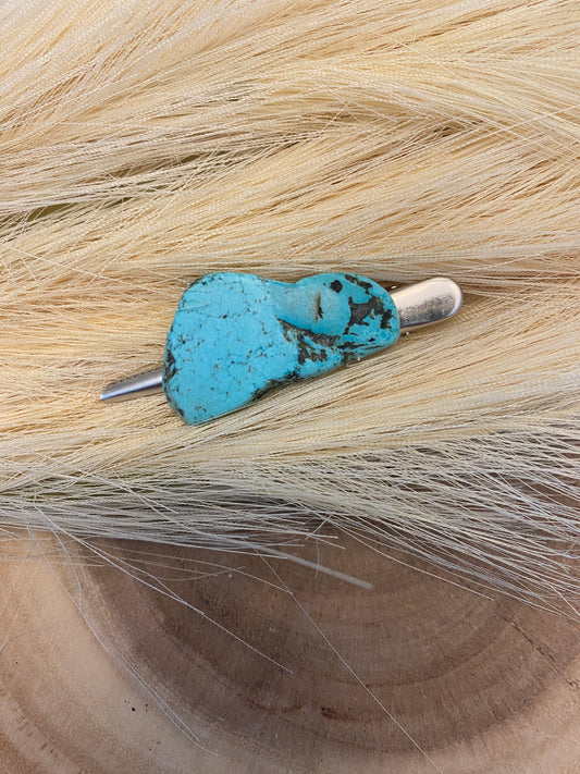 One turquoise stone clip