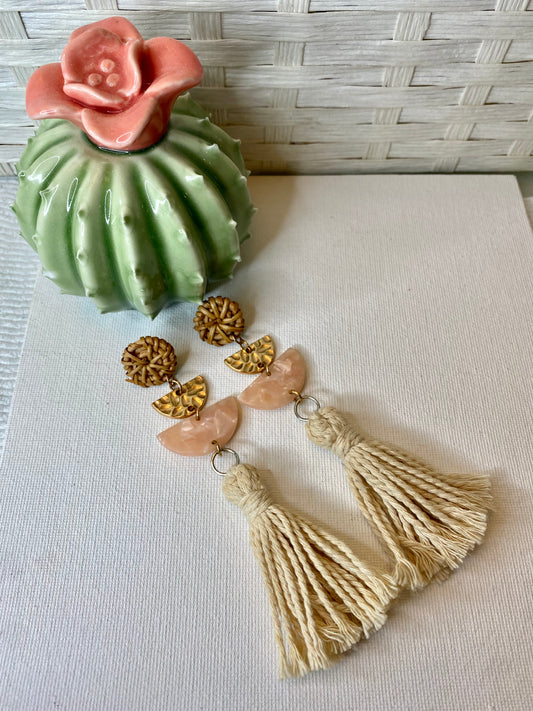 Wicker earring with pink pendant and cream tassels