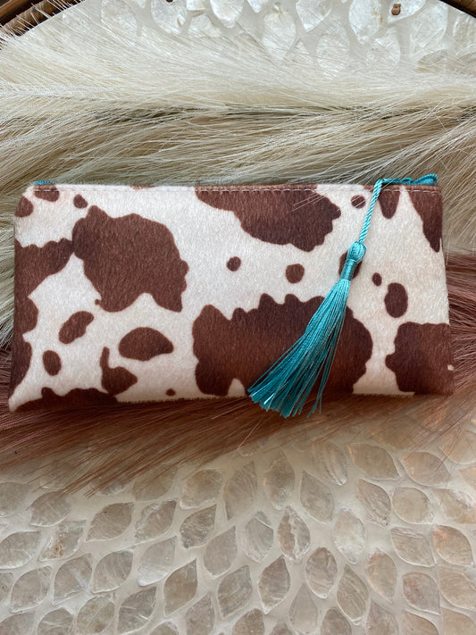 Small cowhide clutch