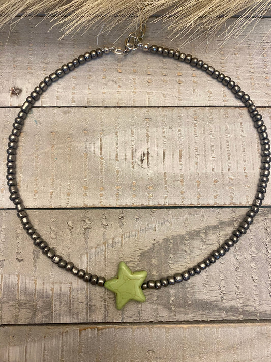 Green star choker