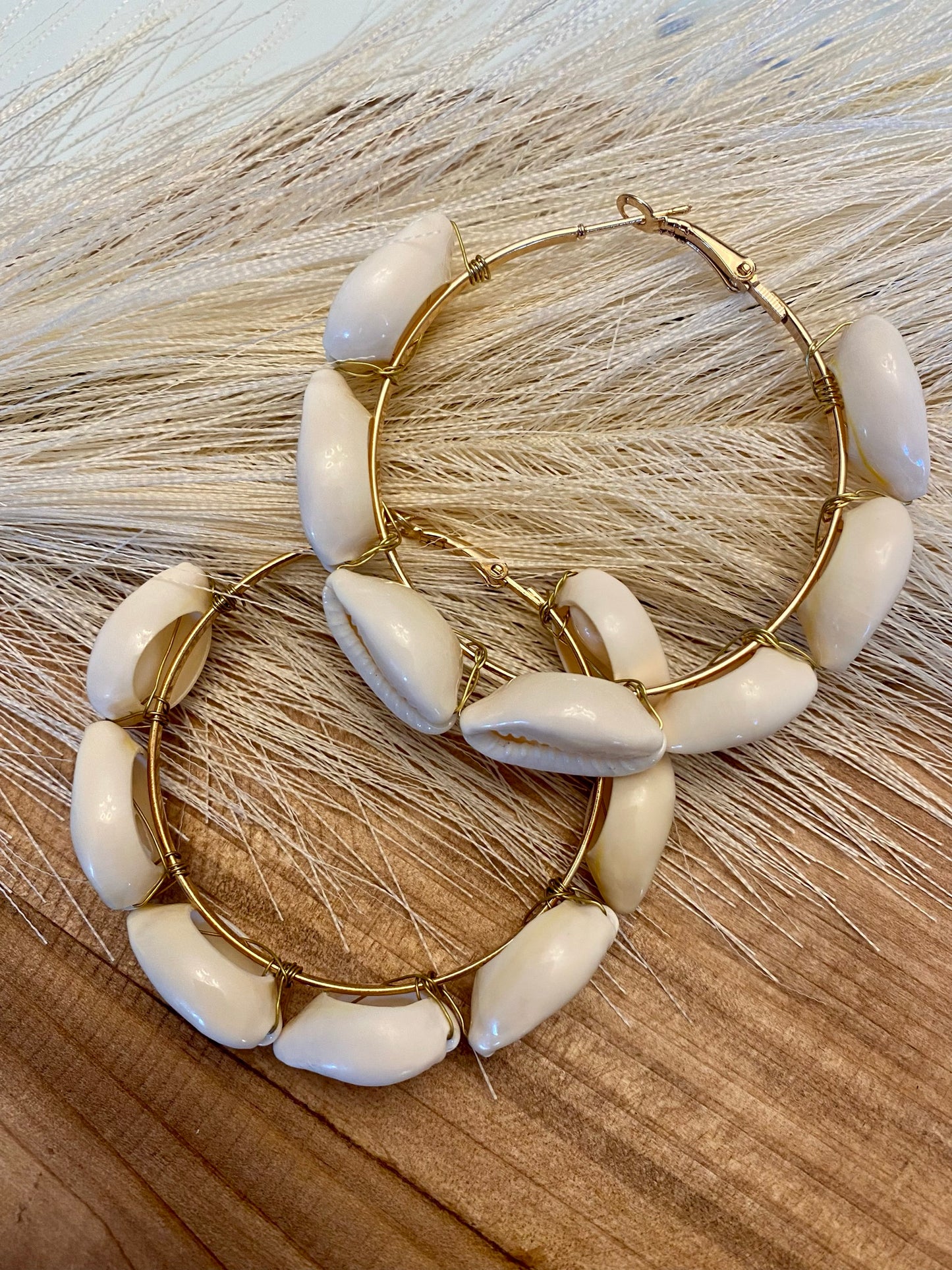 Shell hoop earrings